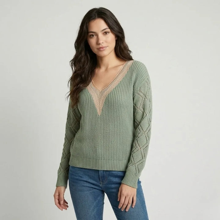 Cozy V-Neck Knitted Sweater for a Relaxed Fit