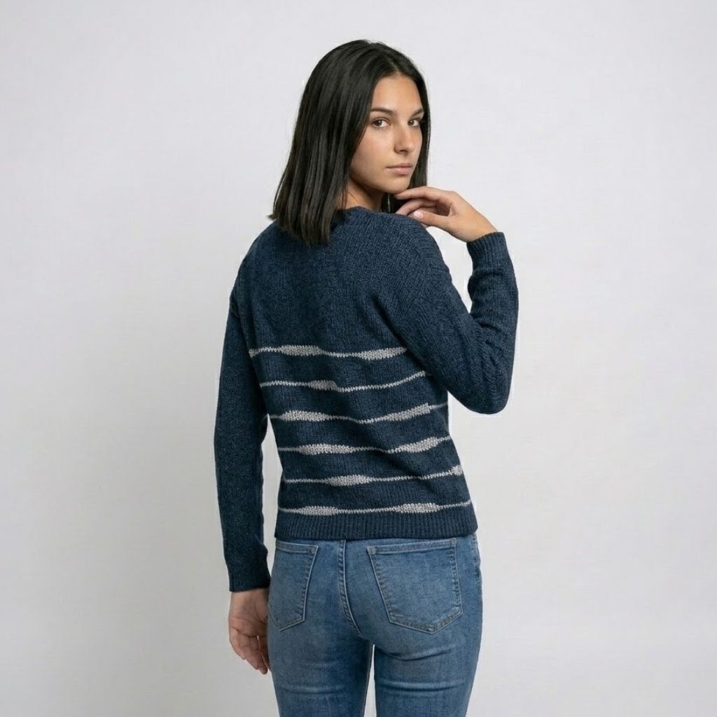 Fitted V-Neck Knitted Sweater in Polyester-Elastane Blend