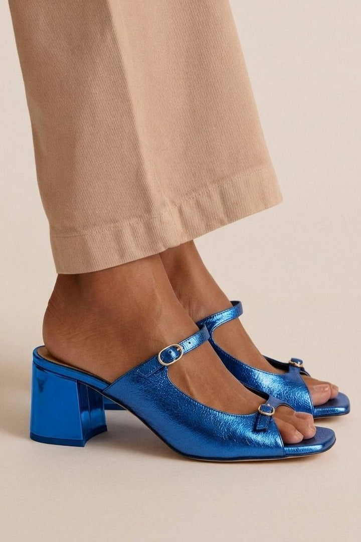 Hermelinda - Elegant Gold Heeled Sandals
