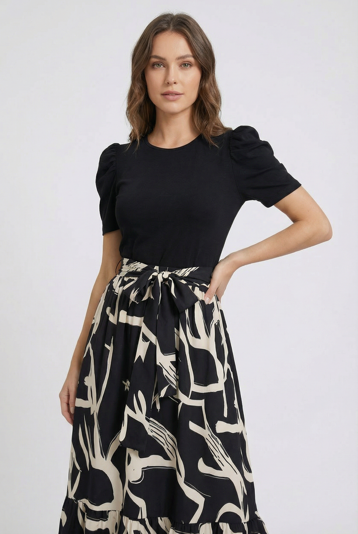 Edita | Elegant Maxi Dress with Stand-Up Collar for a Romantic Look