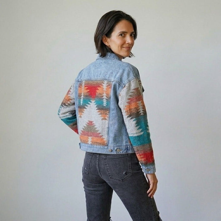 Casual Short Jacket with Geometric Design