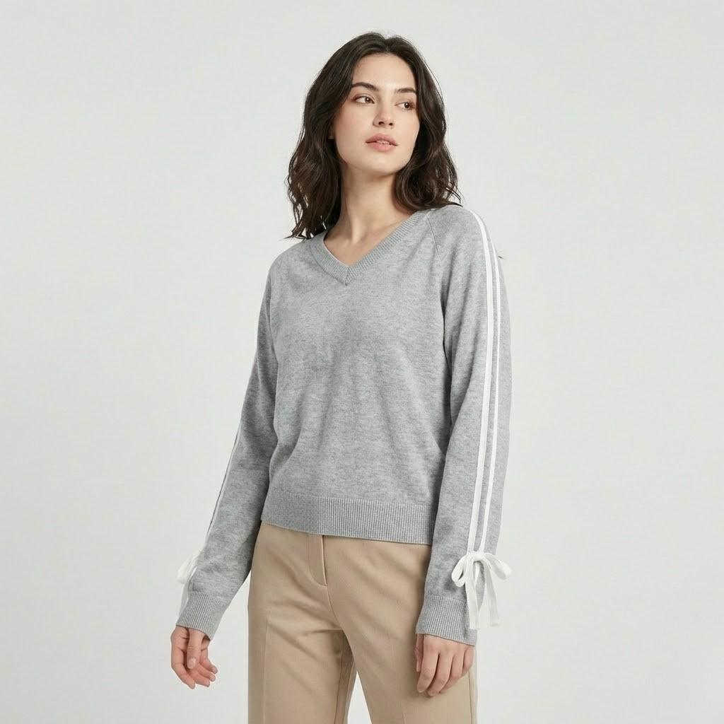Cozy Loose-Fit V-Neck Knitted Sweater with Contrast Accents