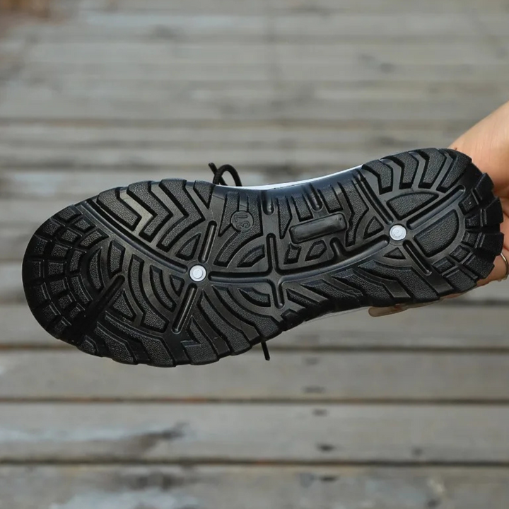 Eva | Sports Shoes with Breathable Design
