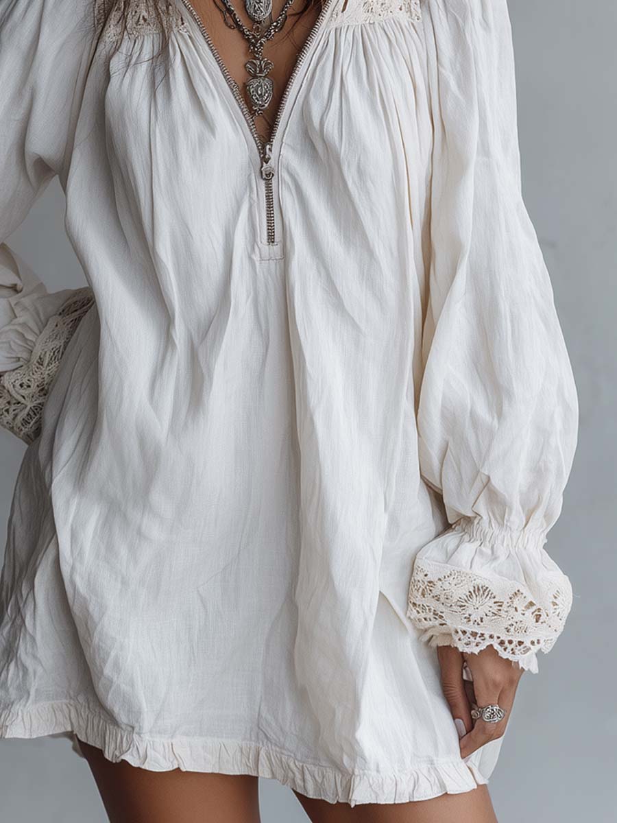Vintage-Style White Mini Dress with Lace Trim and Zip-Up Collar