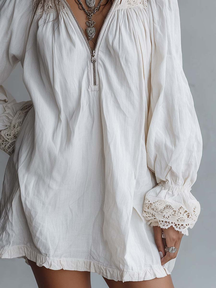 Vintage-Style White Mini Dress with Lace Trim and Zip-Up Collar