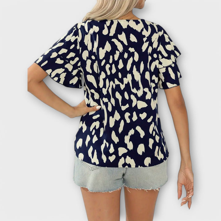 Evelyn - Everyday Top with Round Neckline