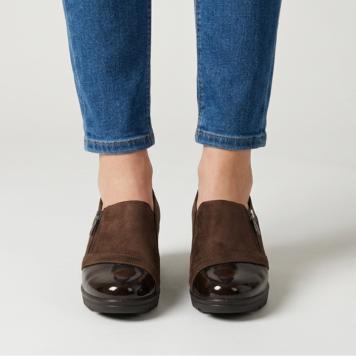 Four-Color Heeled Moccasins