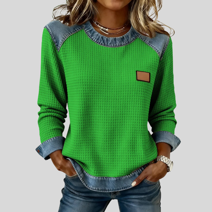 Diede | Athletic Top with Bold Contrast Details