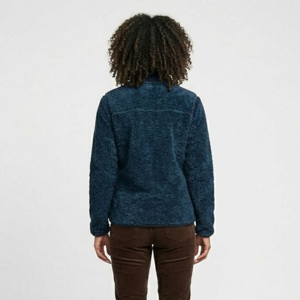 Fleece Jacket Featuring Convenient Pockets and Front Closure