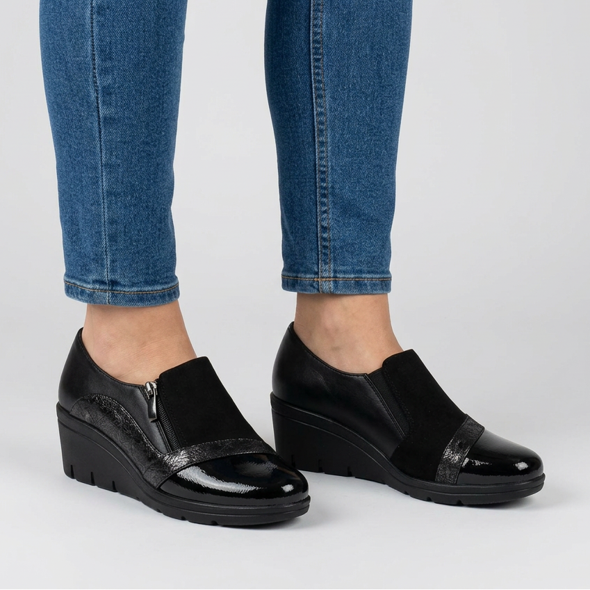 Four-Color Heeled Moccasins