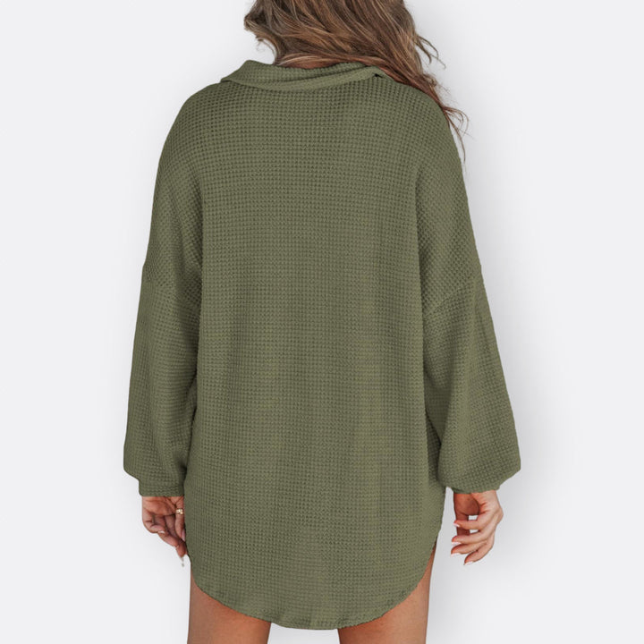 Inês - Lightweight Tunic Blouse with V Neckline and Buttons