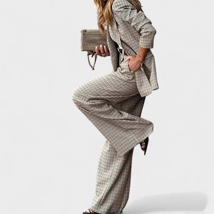Carlota - Elegant Style