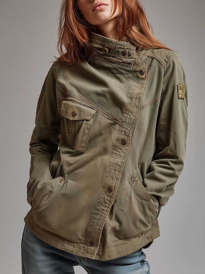 Vintage-Inspired Jacket with Classic Collar and Side Pockets