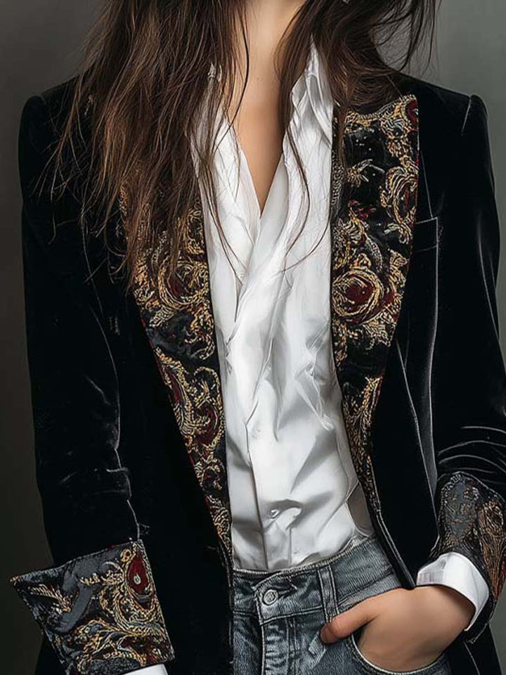 Octavia | Short Jacket Featuring Baroque Details