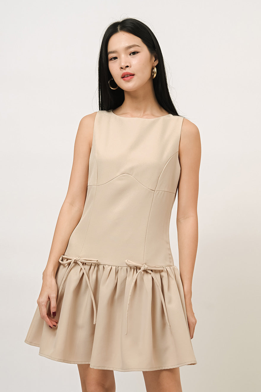 Janka | Sophisticated Dress with Tailored Silhouette