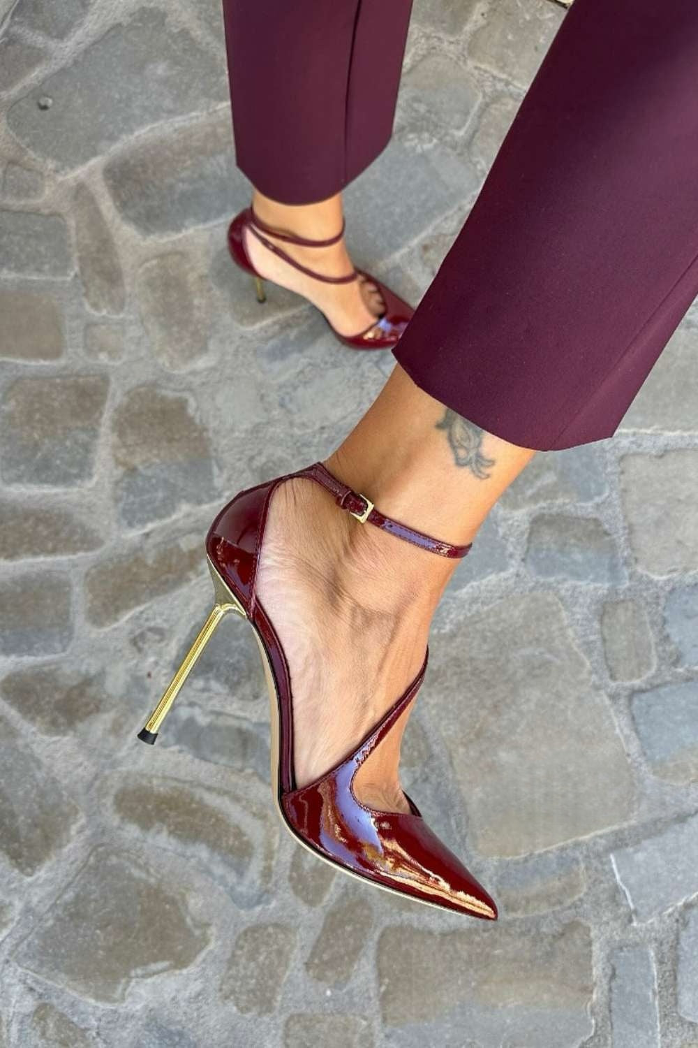 Iolanda - Elegant Black High Heels