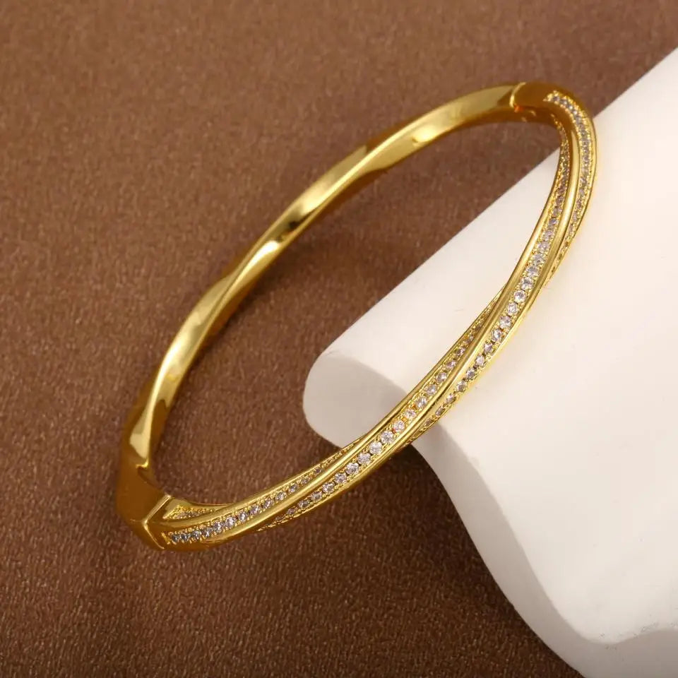 Stunning crystal bracelet with two rows of gold