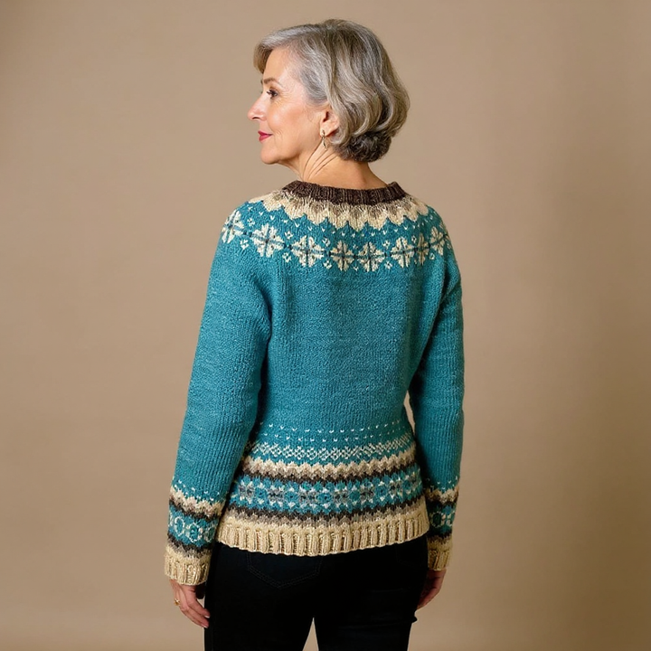 Cassandra | Knitted Cardigan in Vintage Style