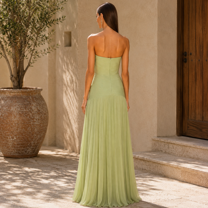 Almudena™ Robe | Refined Elegance with a Touch of Sensitivity