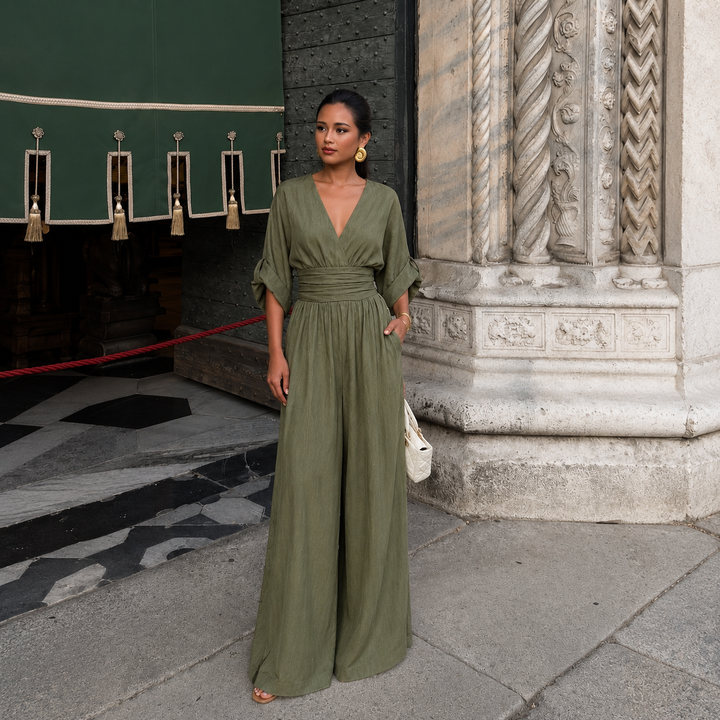 Lydia - Elegant Jumpsuit with V Neckline