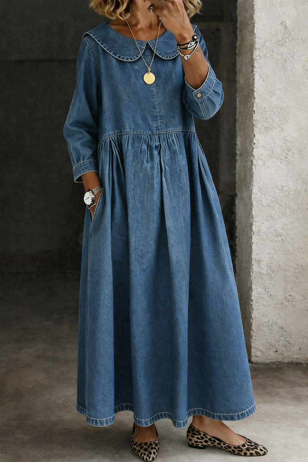 Leonor - Denim Dress Featuring a Charming Peter Pan Collar