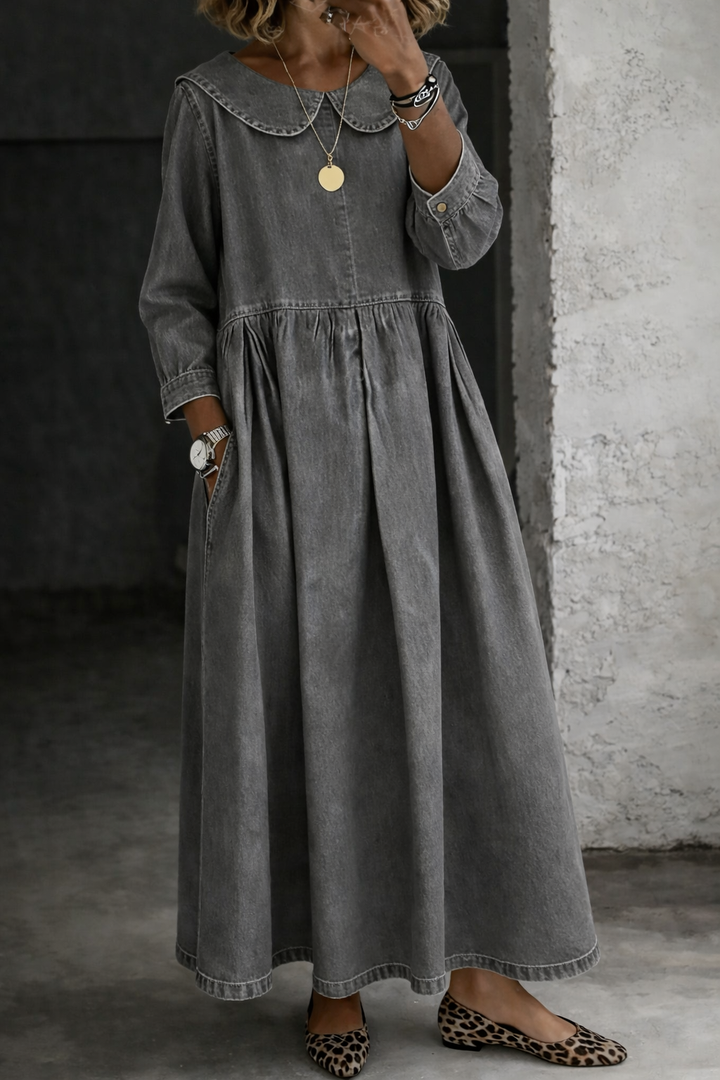 Leonor - Denim Dress Featuring a Charming Peter Pan Collar