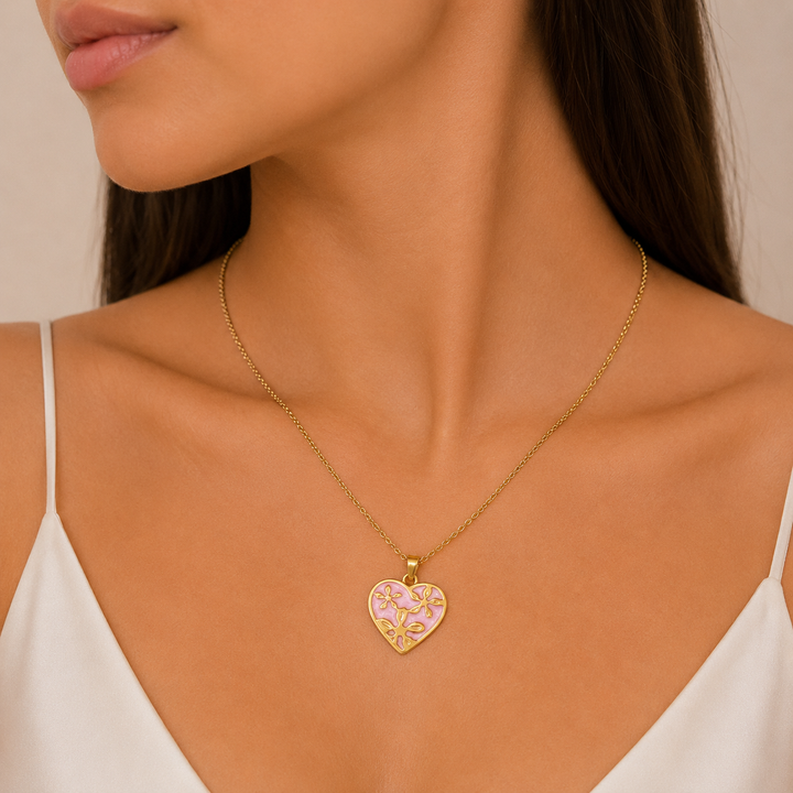Necklace Chain with Pendant Flower Heart in Enamel Finish