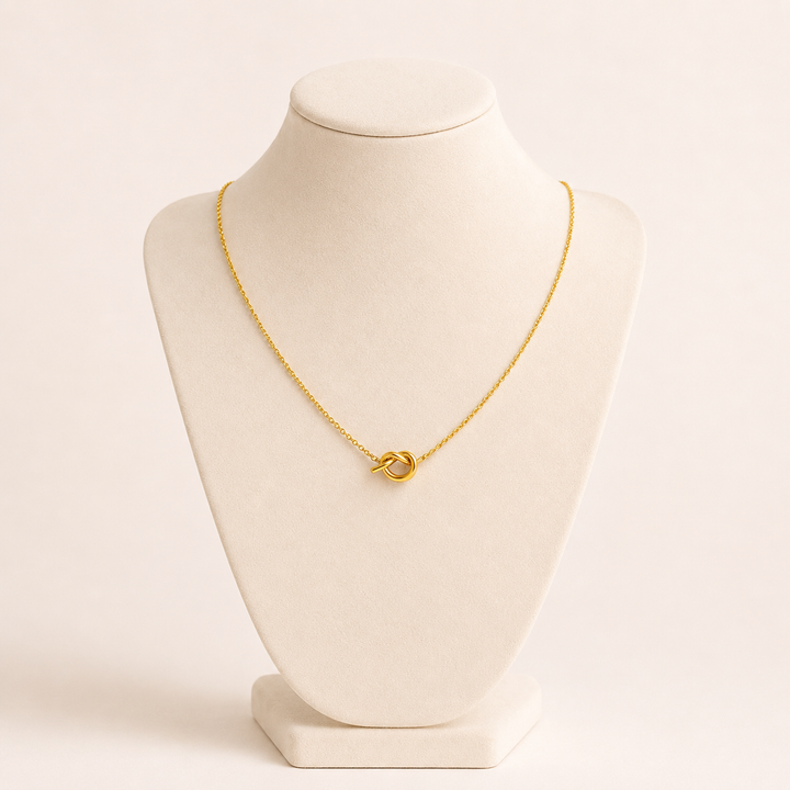 Gold Necklace with Refined Link