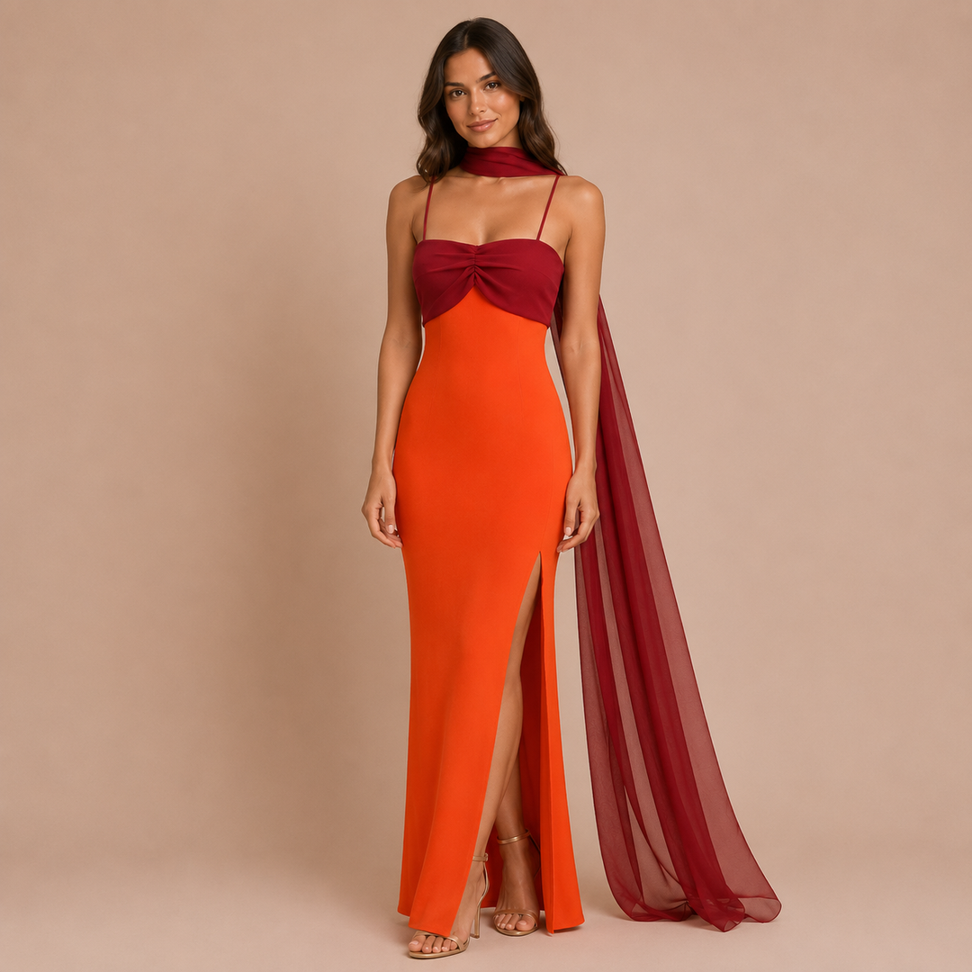 Carlota - Maxi Two-Tone Dress with a Fitted Silhouette
