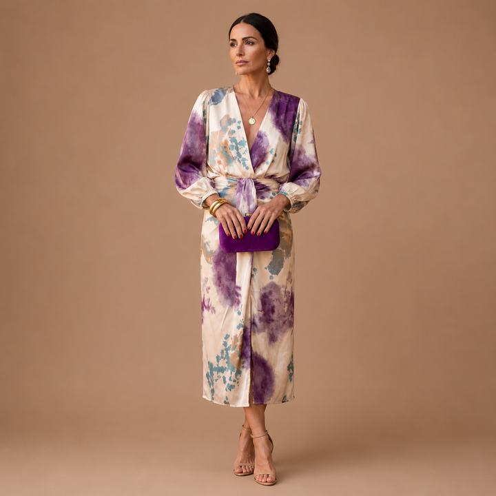 Vila Moura - Dress with V-Shaped Neckline
