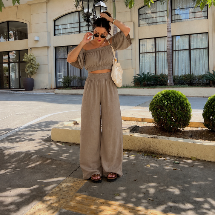 Isa - Crop top set with open shoulders and palazzo trousers