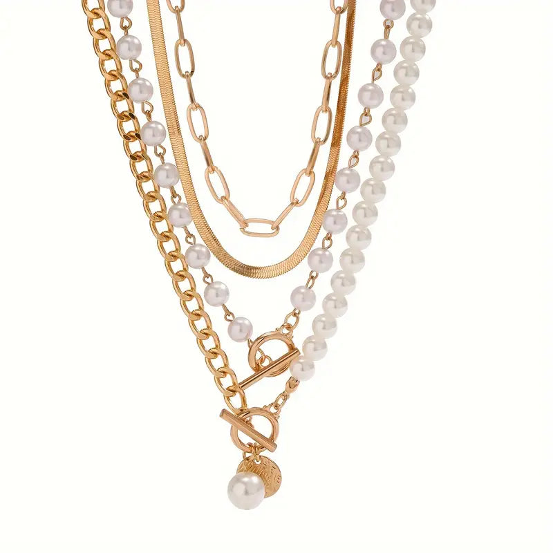 Vintage Necklace with Pearls and Gold Chain