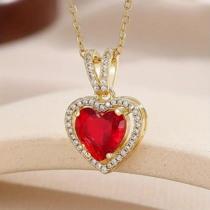 Carmesia Gold Necklace