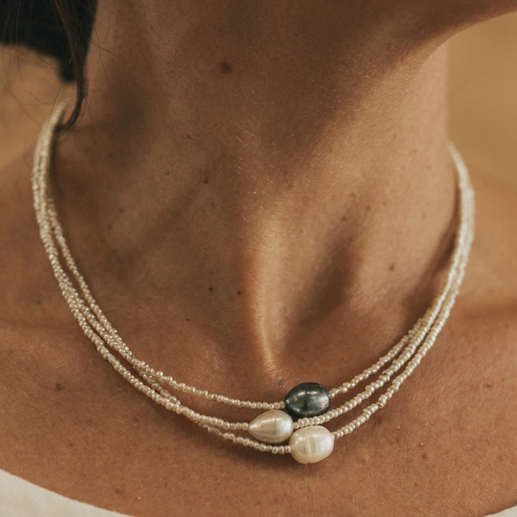 Necklace made of natural pearls