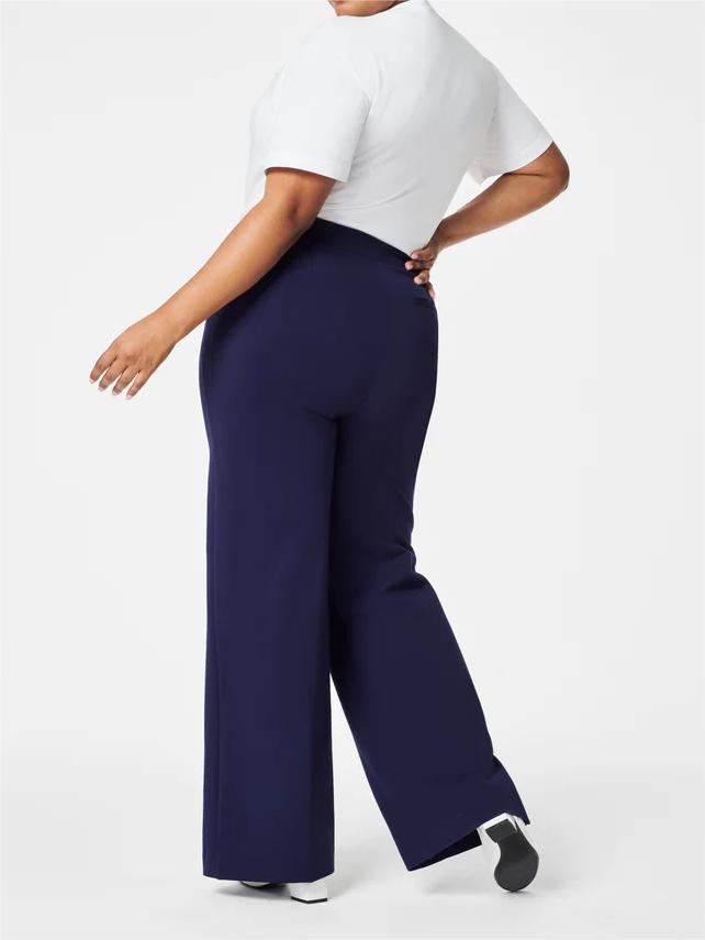 Elegant and Textured FitCurve™ Trousers