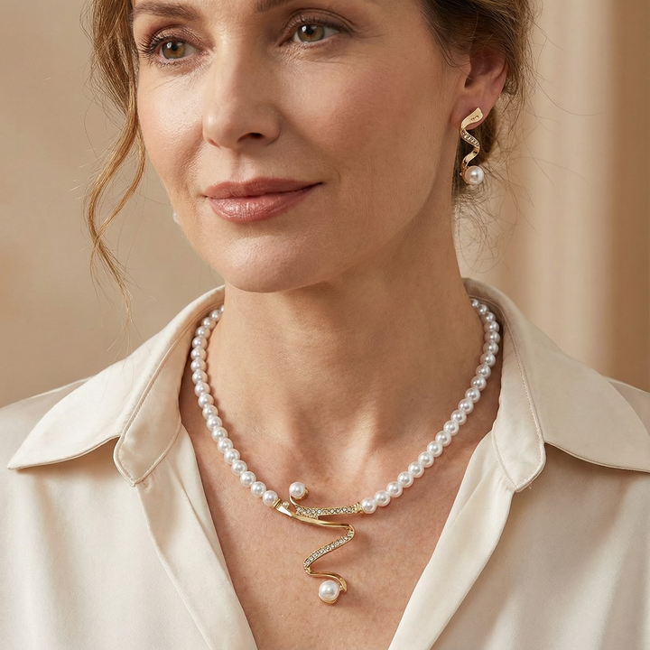 Gift set with natural beads: necklace and earrings