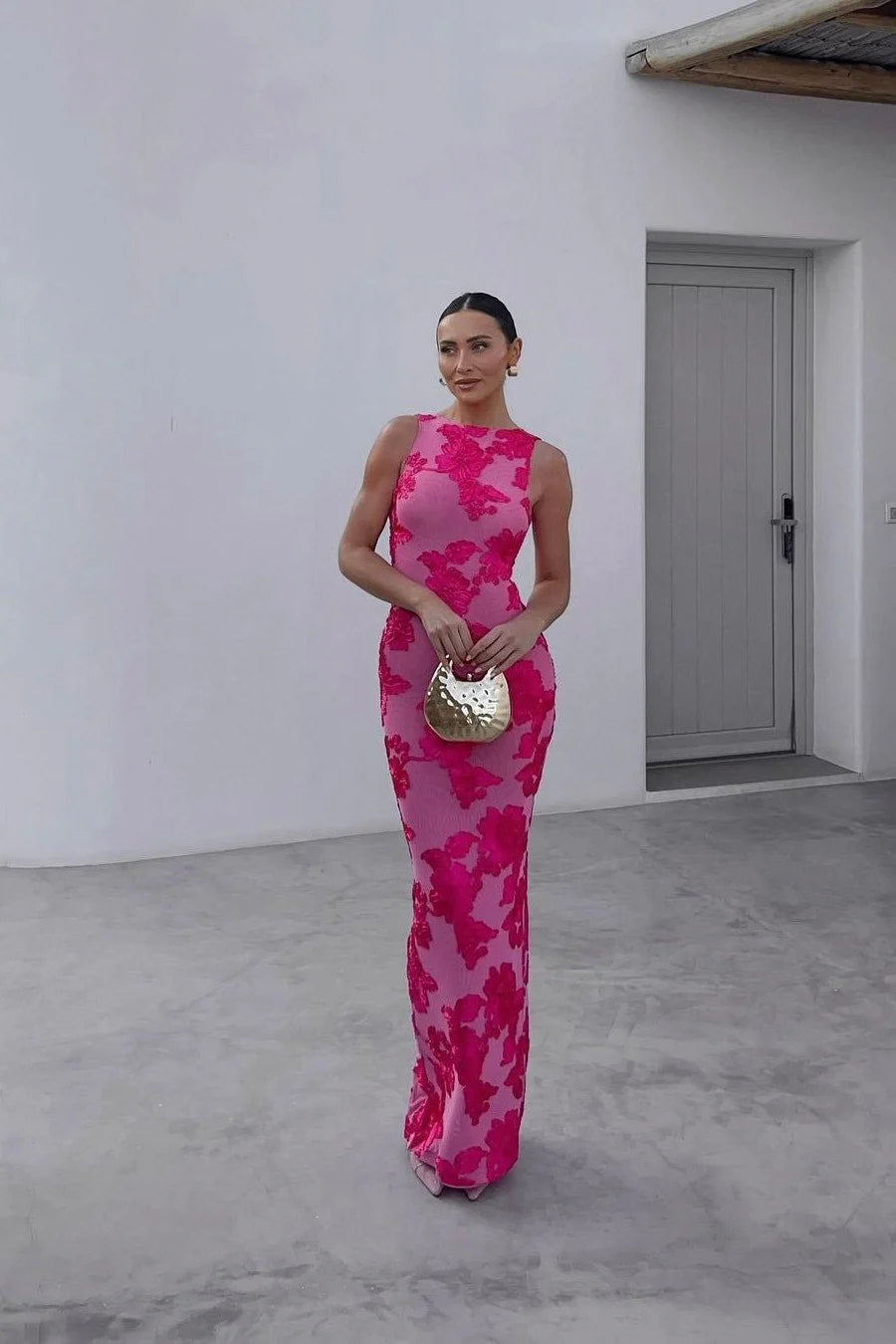 Floral Maxi Dress Without Sleeves with Embroidered Designs