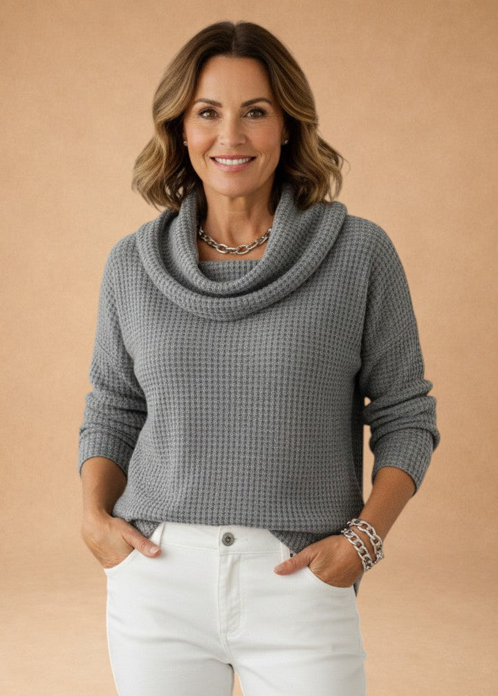 Marina – Warm Knitted Top with Waffle Texture and Elegant Draped Collar