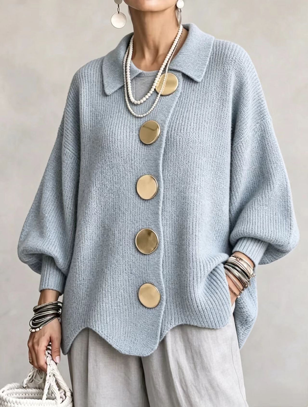 Isadora | Oversized Cardigan with Collar and Large Metallic Buttons