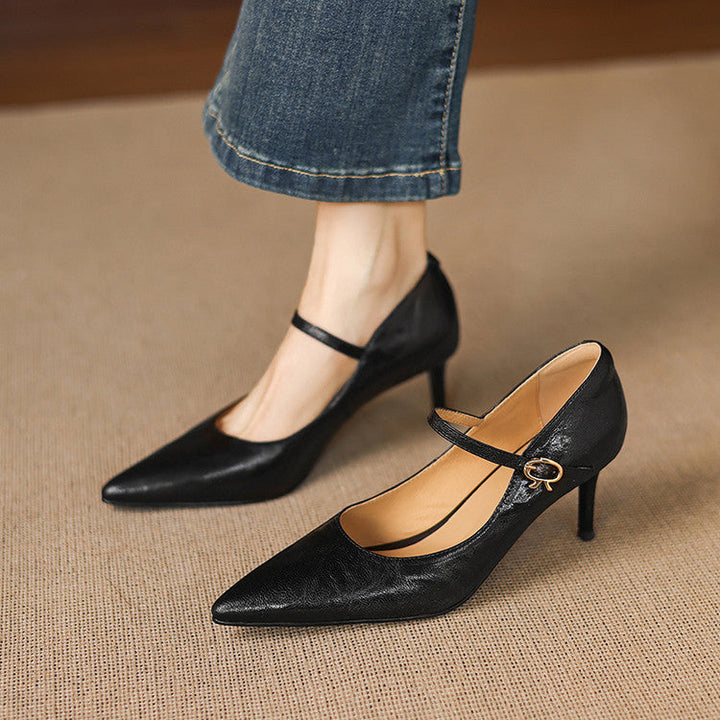 Genuine leather court shoes with elegant pointed toe