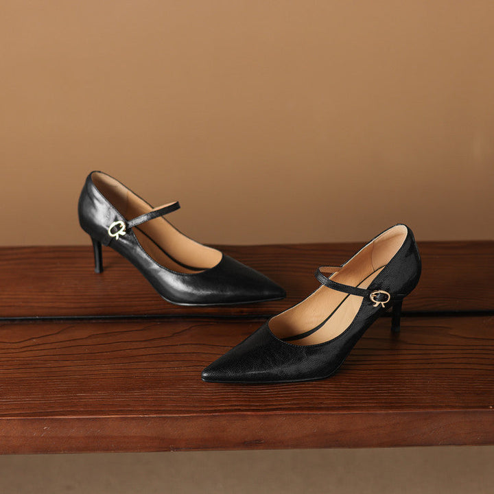Genuine leather court shoes with elegant pointed toe