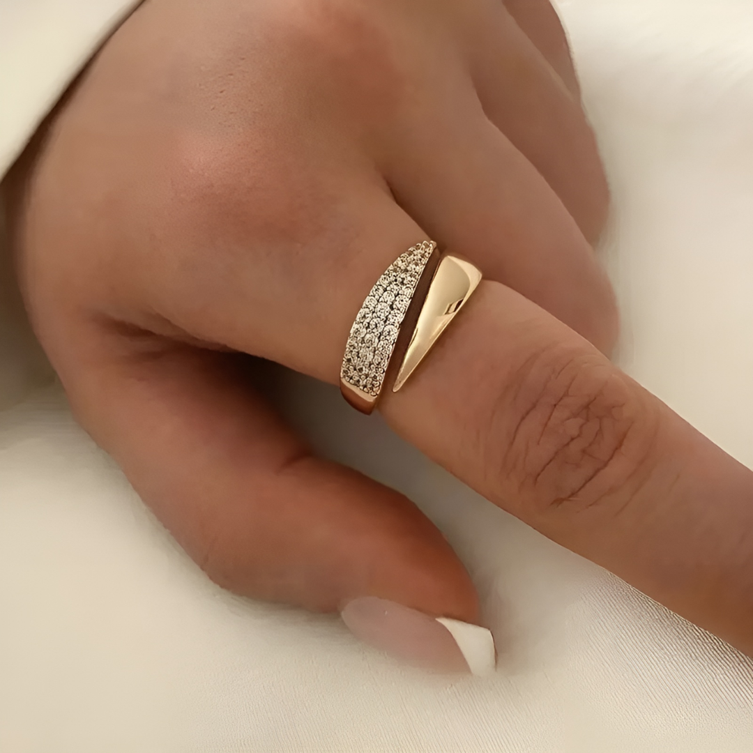 Emilia - Elegant Adjustable Ring