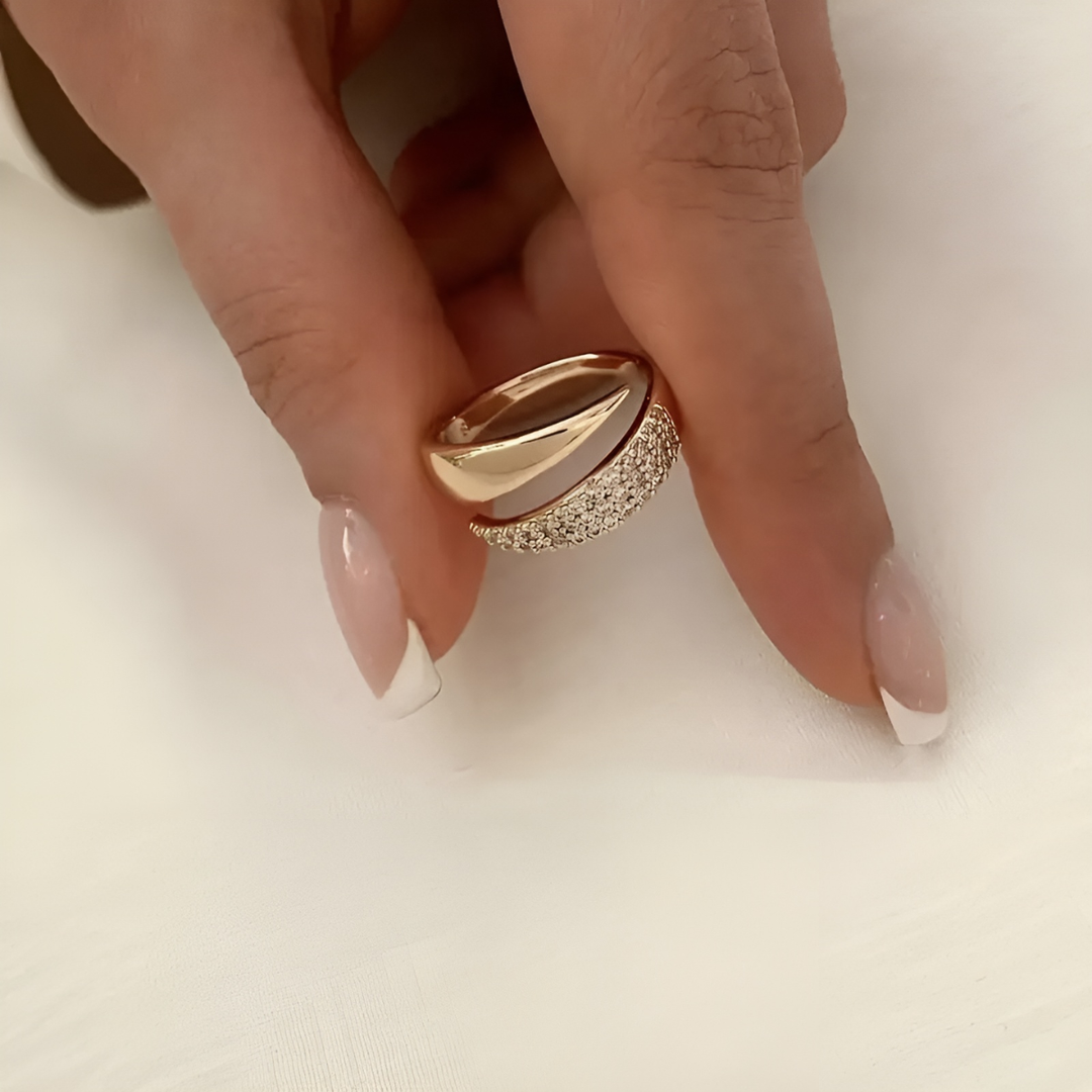 Emilia - Elegant Adjustable Ring