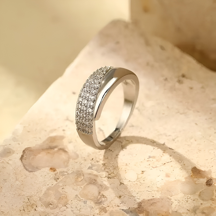 Emilia - Elegant Adjustable Ring