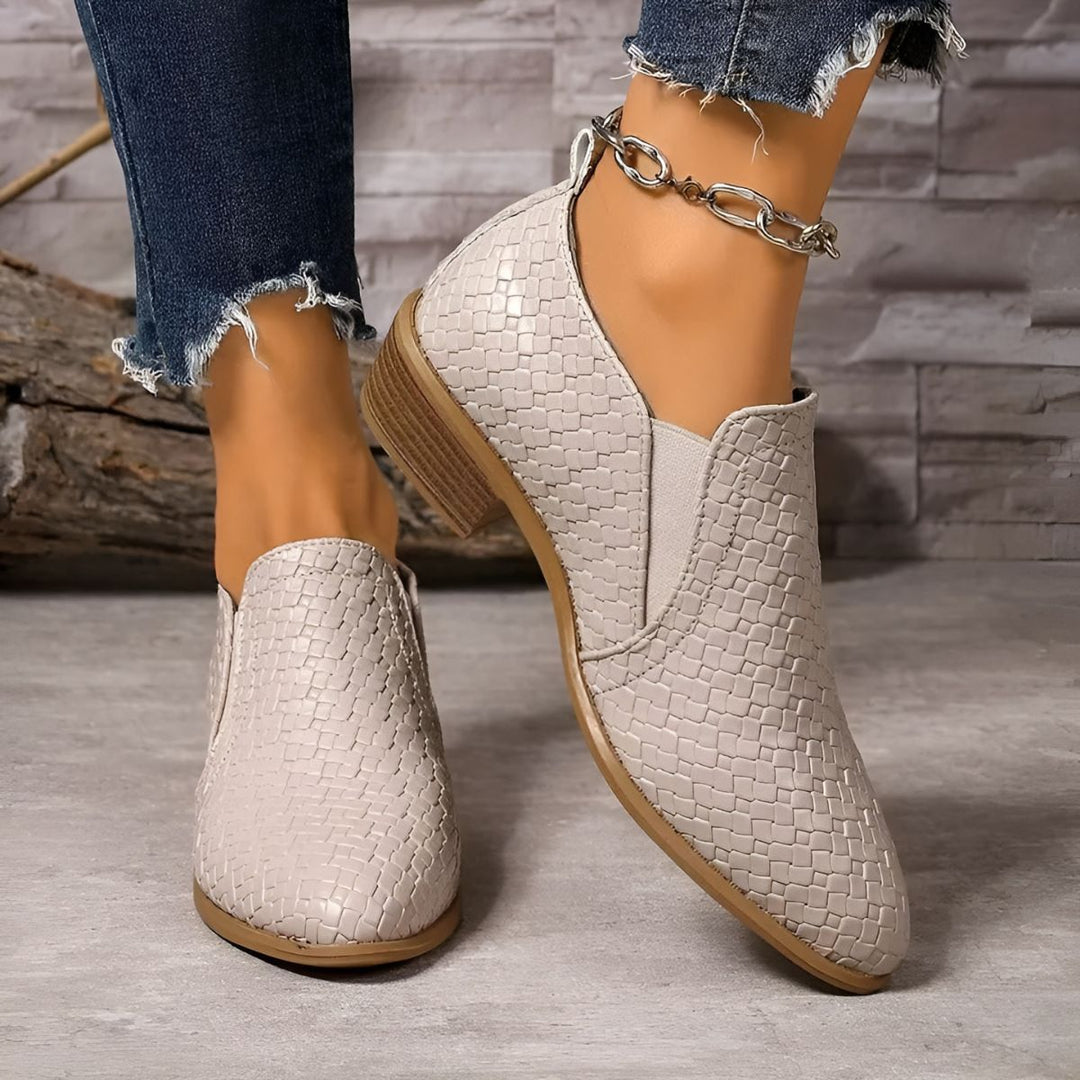 Ártemis - Elegant and Comfortable Shoes