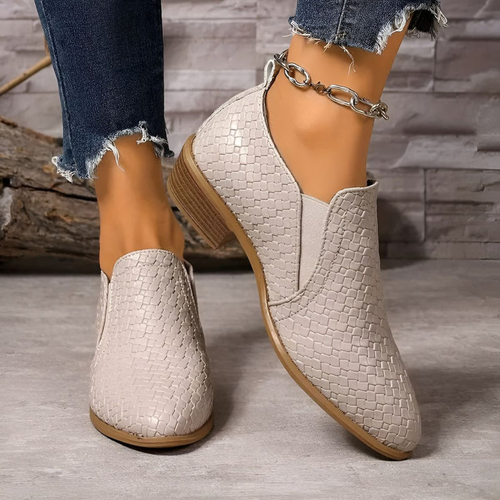 Ártemis - Elegant and Comfortable Shoes