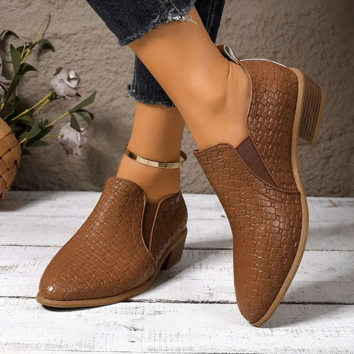 Ártemis - Elegant and Comfortable Shoes