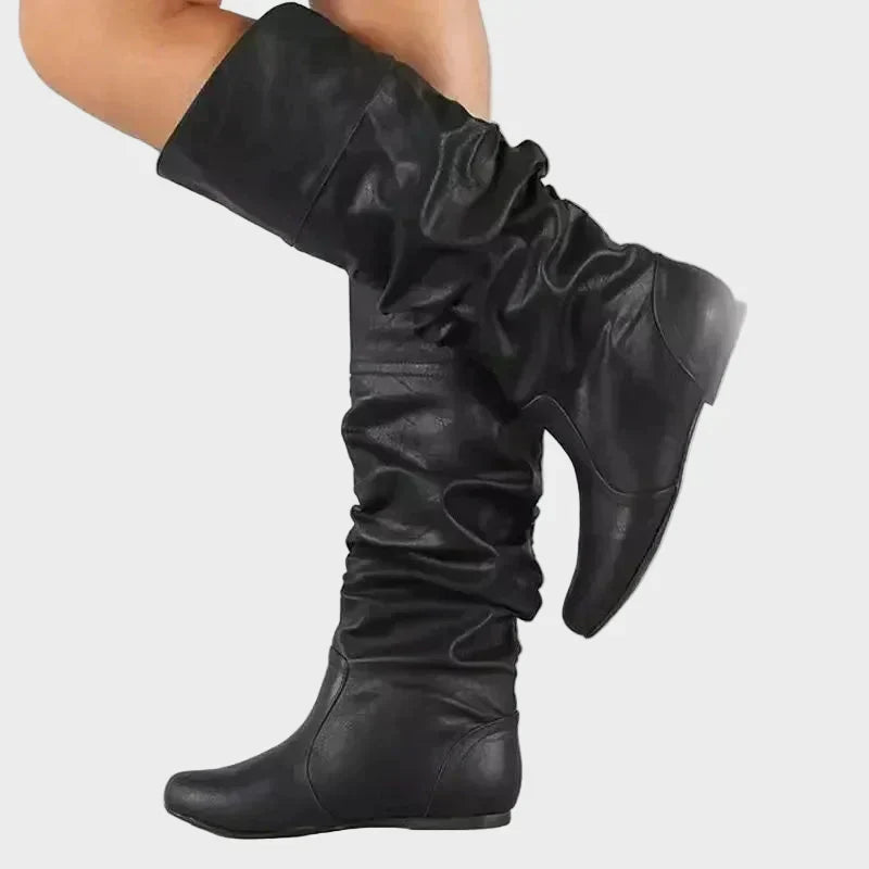 Vasia - Casual boots with low heel and pleats