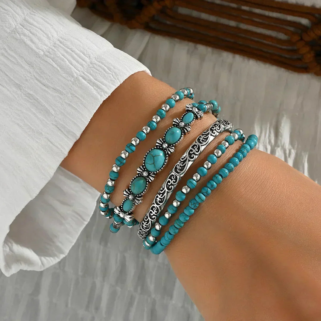 Melania - Bracelet with a Subtle Turquoise Hue