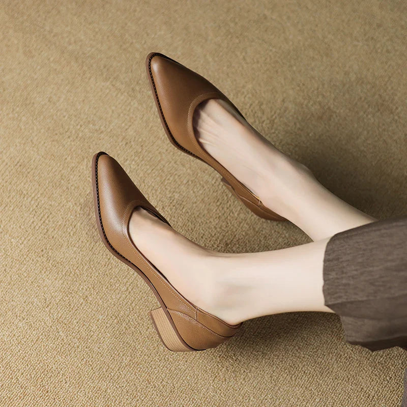 Ella – Shoes with Mid Heel